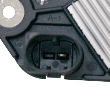Regulador de Voltagem Mercedes Classe B Sprinter Cdi 311 415 515 Om651 Após 2011 Plug 1 Pino - Ikro - IK5031  